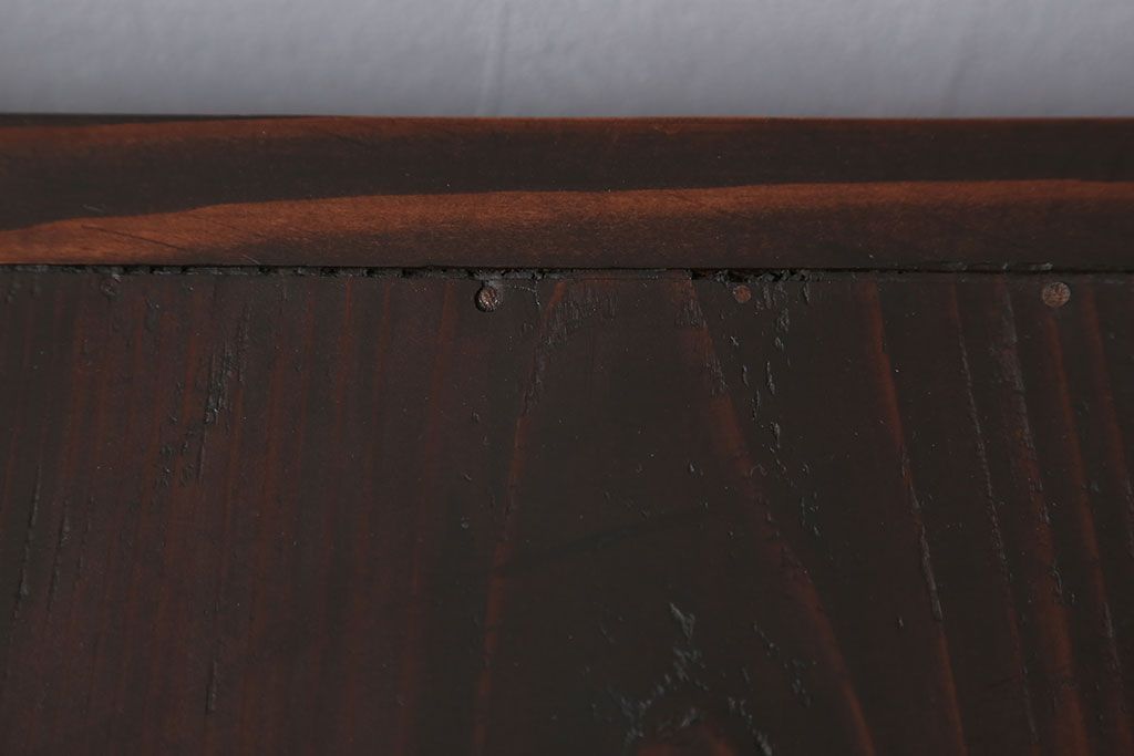 アンティーク家具　アンティーク モールガラス入りのシンプルなローボード(収納棚、テレビボード)