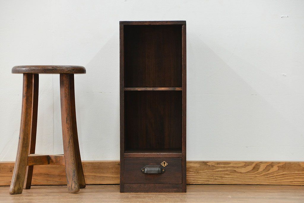 アンティーク家具　古民具・骨董 古い木の引き出し付き書棚(2)(本棚)