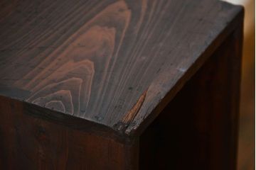 アンティーク家具　古民具・骨董 古い木の引き出し付き書棚(2)(本棚)