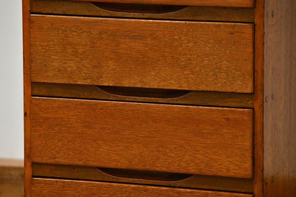 レトロ家具　昭和レトロ シンプルなアンティーク5段小引き出し