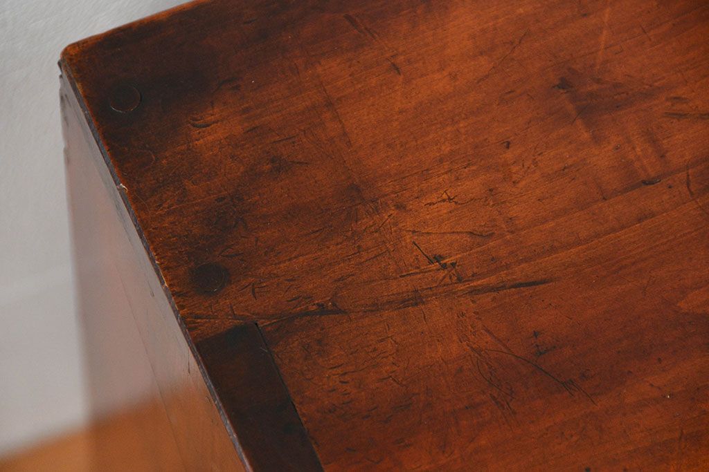 アンティーク家具　古民具・骨董 使い込まれた慳貪(けんどん)扉の収納棚(小引き出し)