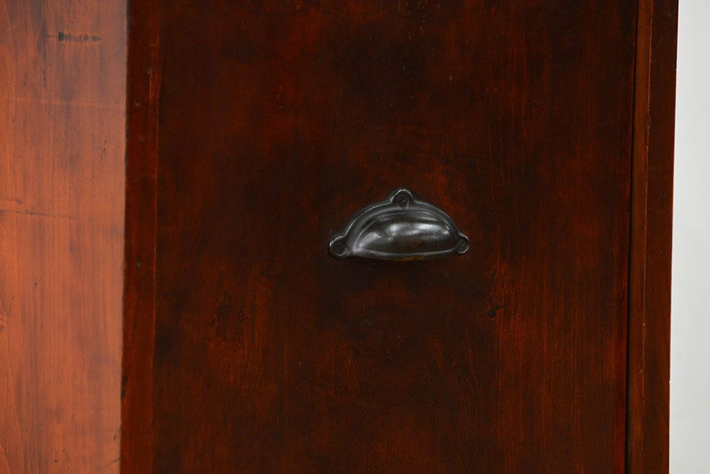 アンティーク家具　古民具・骨董 使い込まれた慳貪(けんどん)扉の収納棚(小引き出し)