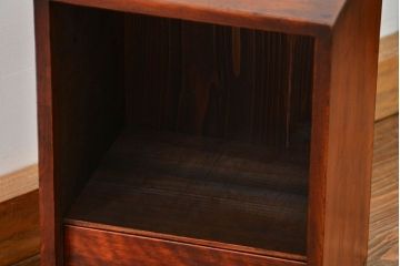 アンティーク家具　古民具・骨董 使い込まれた慳貪(けんどん)扉の収納棚(小引き出し)