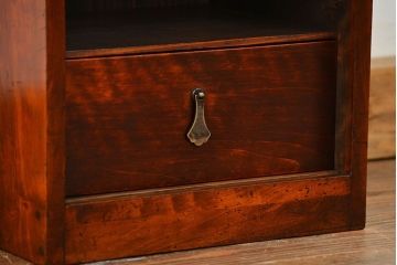 アンティーク家具　古民具・骨董 使い込まれた慳貪(けんどん)扉の収納棚(小引き出し)