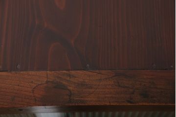 アンティーク家具　古民具・骨董 前面欅材の大振りな脚付きモールガラス収納棚(サイドボード)