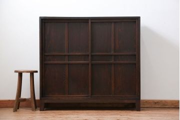 アンティーク家具　古民具・骨董 簡素な作りの脚付き収納棚(本棚)