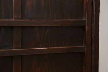 アンティーク家具　古民具・骨董 簡素な作りの脚付き収納棚(本棚)