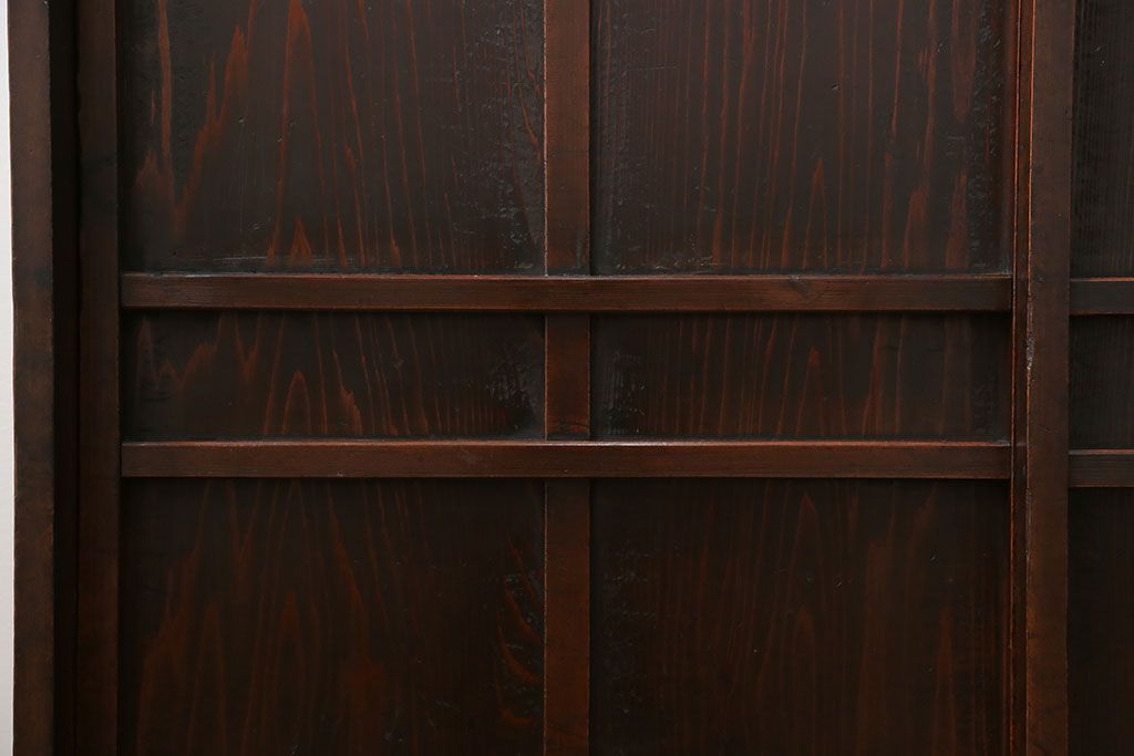 アンティーク家具　古民具・骨董 簡素な作りの脚付き収納棚(本棚)