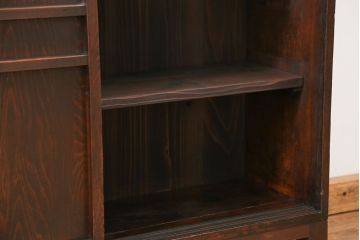 アンティーク家具　古民具・骨董 簡素な作りの脚付き収納棚(本棚)