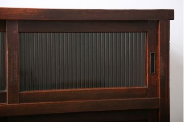 アンティーク家具　アンティーク 古い木のモールガラス食器棚(収納棚、茶箪笥)