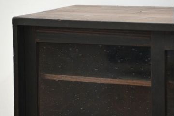 アンティーク家具　アンティーク 気泡ガラス入りの小さな収納棚