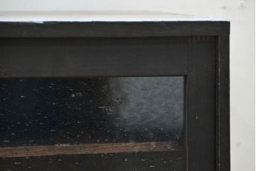 アンティーク家具　アンティーク 気泡ガラス入りの小さな収納棚