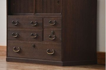 アンティーク家具　アンティーク 古い桐材の上品な小箪笥(小引き出し)