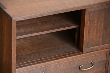 アンティーク家具　アンティーク 古い桐材の上品な小箪笥(小引き出し)