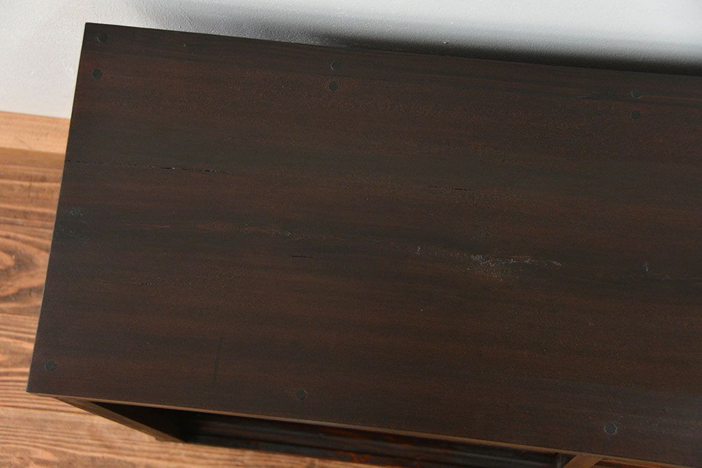 アンティーク家具　アンティーク 古い木の小さな収納棚(飾り棚)