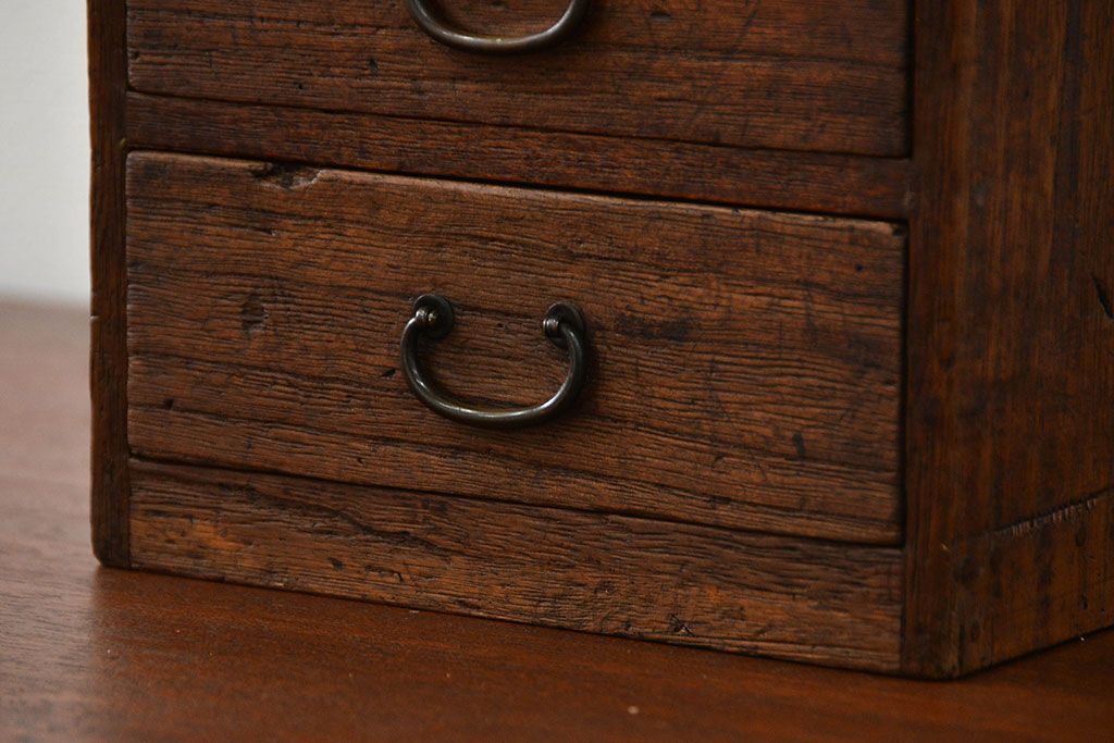 アンティーク家具　アンティーク 古い木の使い込まれた小引き出し