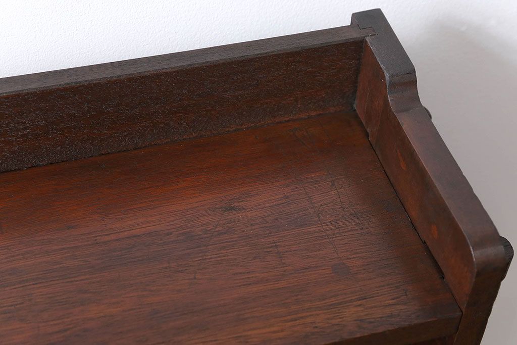 アンティーク家具　アンティーク 古い木の本棚(飾り棚)