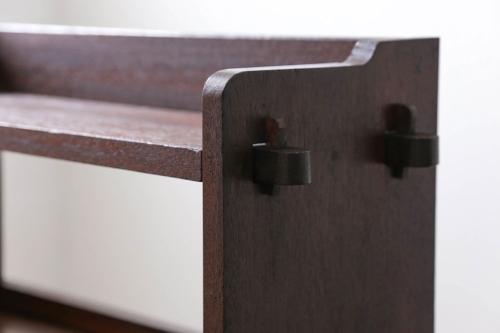 アンティーク家具　アンティーク 古い木の本棚(飾り棚)