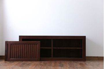 アンティーク家具　アンティーク　六尺 縦桟引き戸!時代箪笥ローボード(サイドボード、水屋箪笥、テレビ台、キャビネット、収納棚)
