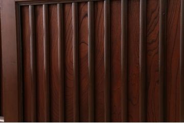 アンティーク家具　アンティーク　六尺 縦桟引き戸!時代箪笥ローボード(サイドボード、水屋箪笥、テレビ台、キャビネット、収納棚)