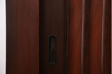 アンティーク家具　アンティーク　六尺 縦桟引き戸!時代箪笥ローボード(サイドボード、水屋箪笥、テレビ台、キャビネット、収納棚)