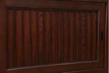 アンティーク家具　アンティーク　六尺 縦桟引き戸!時代箪笥ローボード(サイドボード、水屋箪笥、テレビ台、キャビネット、収納棚)