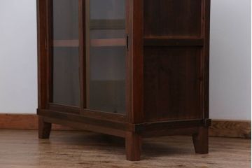 レトロ家具　昭和レトロ 古い木のシンプルな脚付き収納棚(ガラスケース、戸棚)