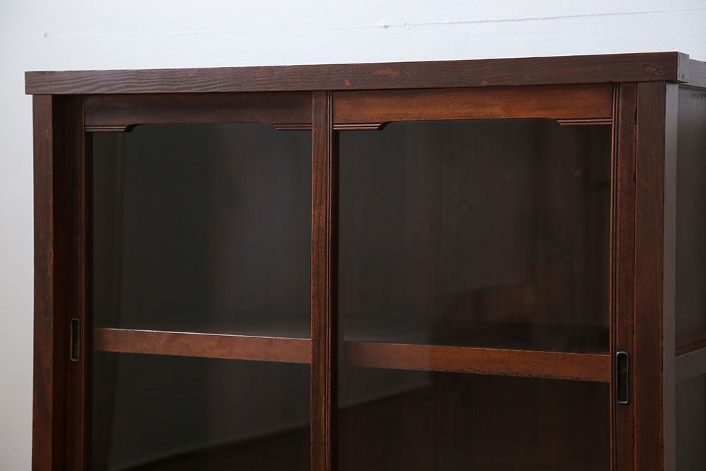 レトロ家具　昭和レトロ 古い木のシンプルな脚付き収納棚(ガラスケース、戸棚)