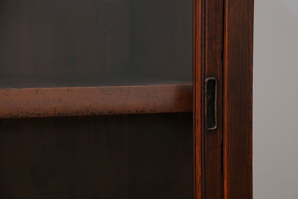 レトロ家具　昭和レトロ 古い木のシンプルな脚付き収納棚(ガラスケース、戸棚)