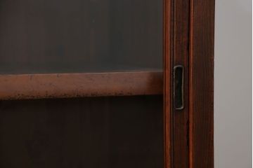 レトロ家具　昭和レトロ 古い木のシンプルな脚付き収納棚(ガラスケース、戸棚)