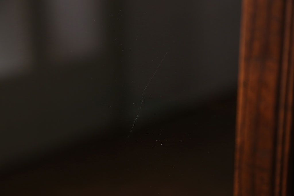 レトロ家具　昭和レトロ 古い木のシンプルな脚付き収納棚(ガラスケース、戸棚)