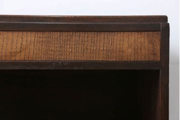 レトロ家具　昭和レトロ 古い木の引き出し付き本棚(飾り棚)