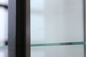 アンティーク家具　大正ロマン 古いタバコ屋の色ガラス入りショーケース(飾り棚、ガラスケース)