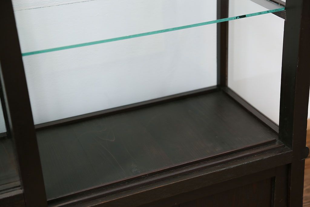 アンティーク家具　大正ロマン 古いタバコ屋の色ガラス入りショーケース(飾り棚、ガラスケース)