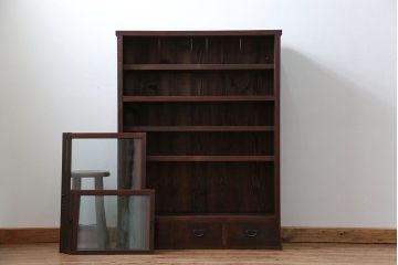 アンティーク家具　アンティーク 薄型ガラス収納棚(飾り棚、食器棚)