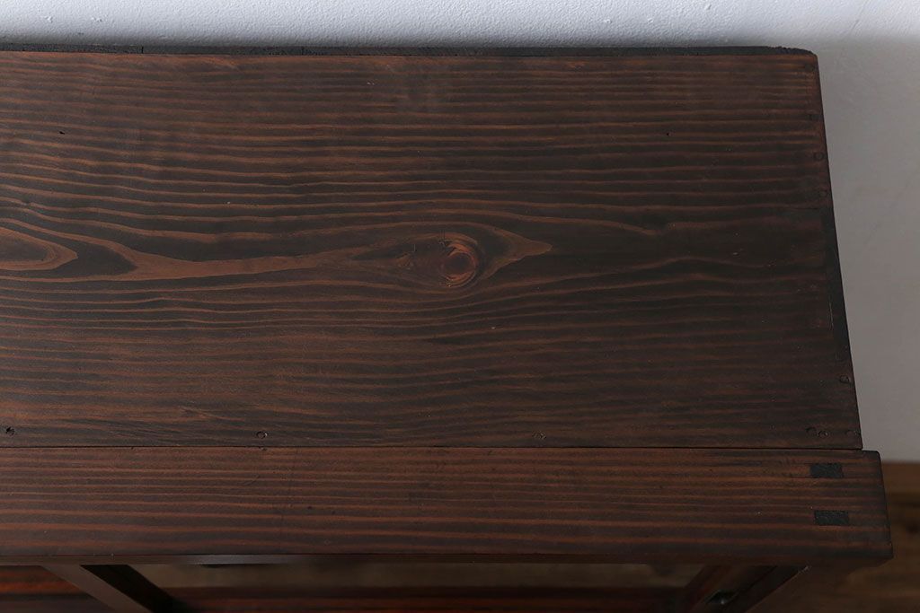 アンティーク家具　アンティーク 薄型ガラス収納棚(飾り棚、食器棚)