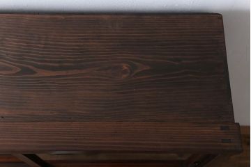 アンティーク家具　アンティーク 薄型ガラス収納棚(飾り棚、食器棚)