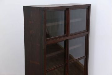 アンティーク家具　アンティーク 薄型ガラス収納棚(飾り棚、食器棚)