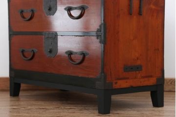 アンティーク家具　古民具・骨董 脚付き二本松箪笥ローチェスト(1)(時代箪笥ローボード)