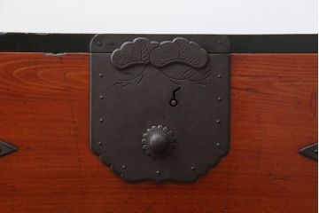 アンティーク家具　古民具・骨董 脚付き二本松箪笥ローチェスト(1)(時代箪笥ローボード)