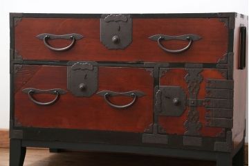 アンティーク家具　古民具・骨董 脚付き二本松箪笥ローチェスト(2)(時代箪笥ローボード)