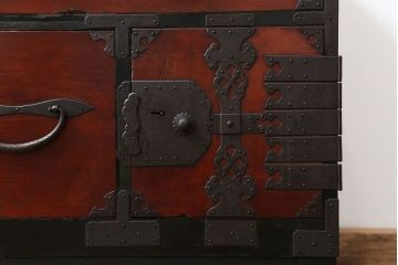 アンティーク家具　古民具・骨董 脚付き二本松箪笥ローチェスト(2)(時代箪笥ローボード)