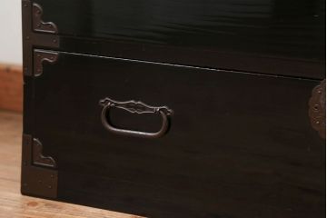 アンティーク家具　古民具・骨董 黒漆塗り 庄内箪笥ローボード(時代箪笥)