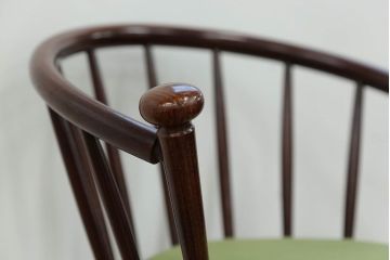 中古　秋田木工製　ベビーチェア(チャイルドチェア、椅子)