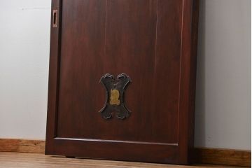 アンティーク 総欅材の重厚な蔵戸(扉、玄関戸)