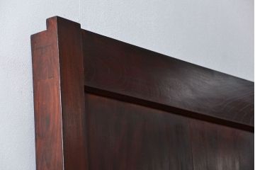 アンティーク 総欅材の重厚な蔵戸(扉、玄関戸)