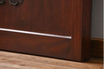 アンティーク 総欅材の重厚な蔵戸(扉、玄関戸)