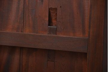 アンティーク 総欅材の重厚な蔵戸(扉、玄関戸)