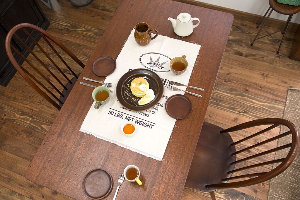 アンティーク家具　アンティークペイント　シンプルなダイニングテーブル(作業台)