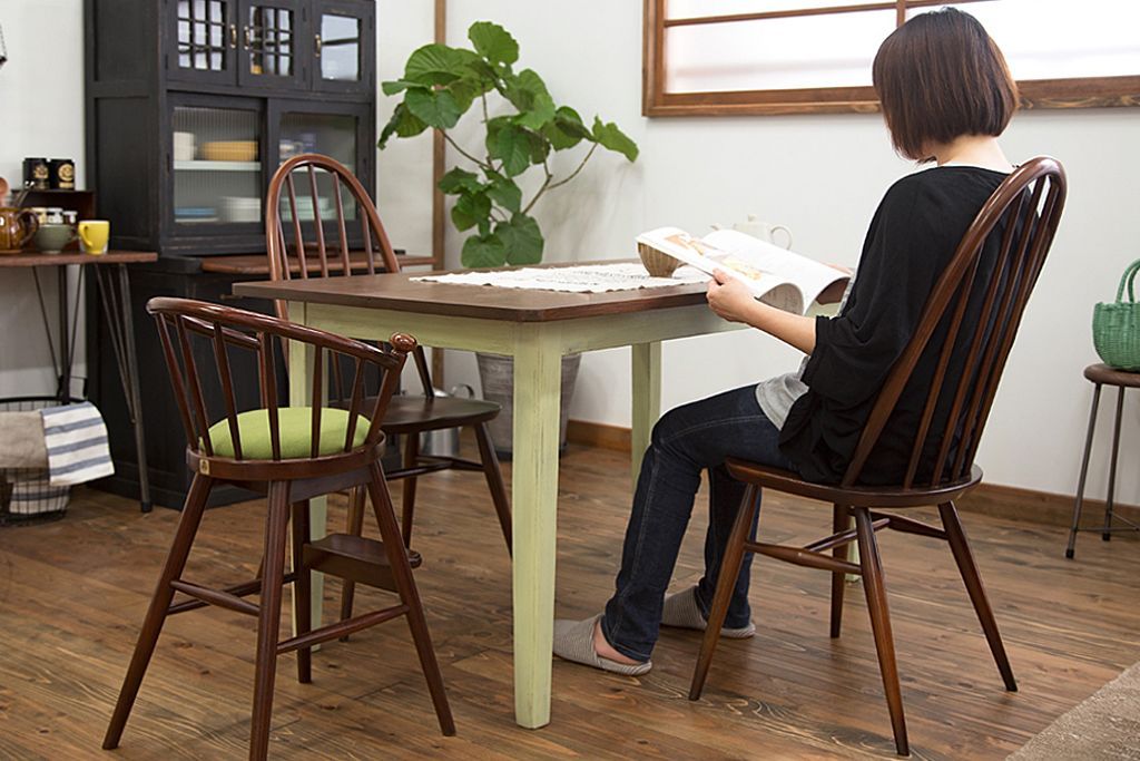 アンティーク家具　アンティークペイント　シンプルなダイニングテーブル(作業台)